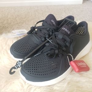 Brand new women's size 7 literide crocs